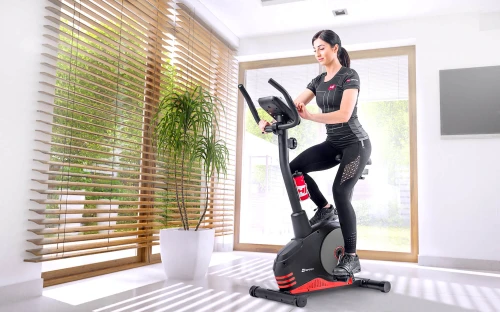 Магнитный велотренажер Hop-Sport HS-2080 Spark Магнитный велотренажер Hop-Sport HS-2080 Spark