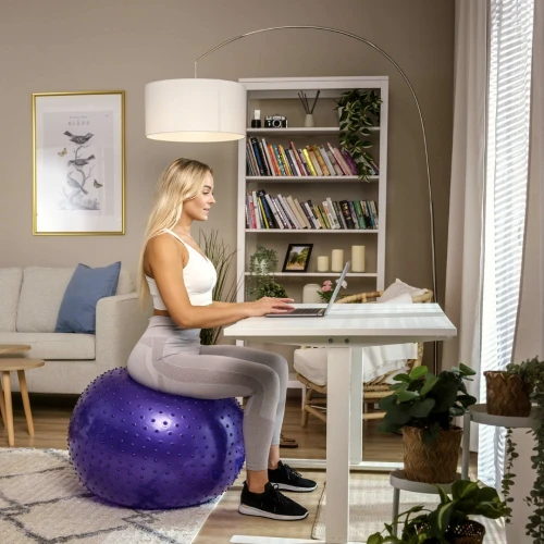 Преимущества от занятий с фитболом Hop-Sport 65см