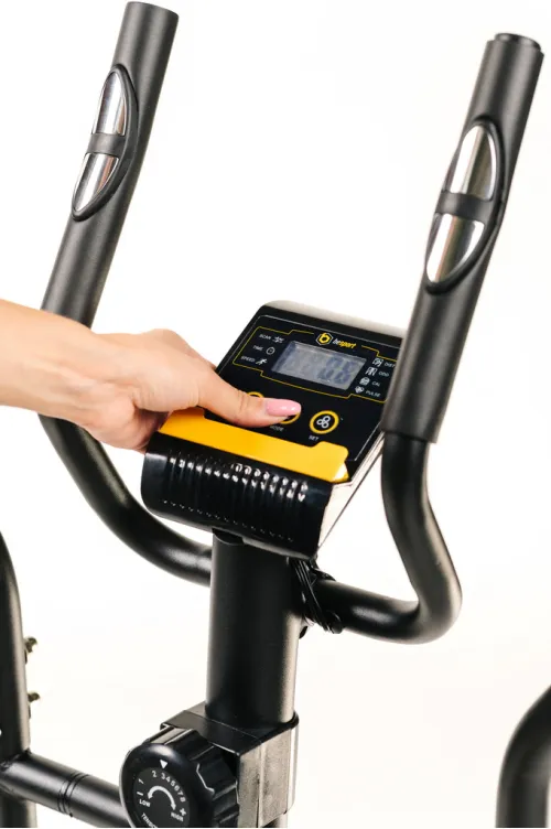 Порнографиялық ана түрме аймағына ұлына қонаққа келген. Желіде жас қыздардың порно видеоларын қараңыз