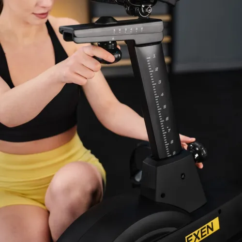 Комфортне сидіння з регулюванням - зручність понад усе